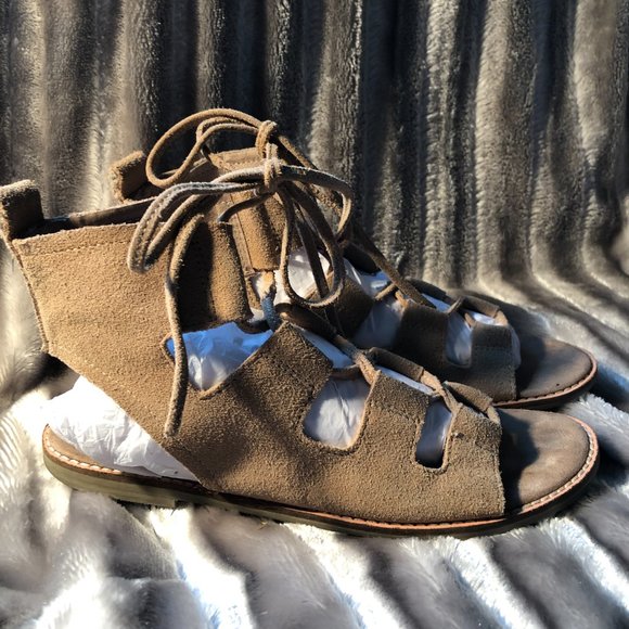 Natural suede lace up gladiator sandal - Picture 2 of 5